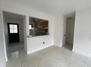 1490 NW 2nd St #7, Miami, FL 33125