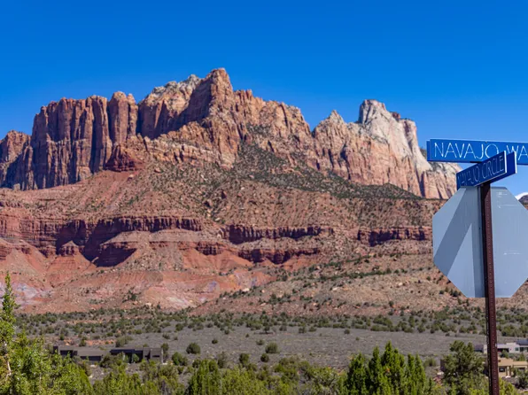 2495 Navajo Cir, Springdale, UT 84767