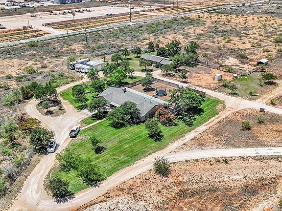 4th image of 3801 Arapahoe Rd