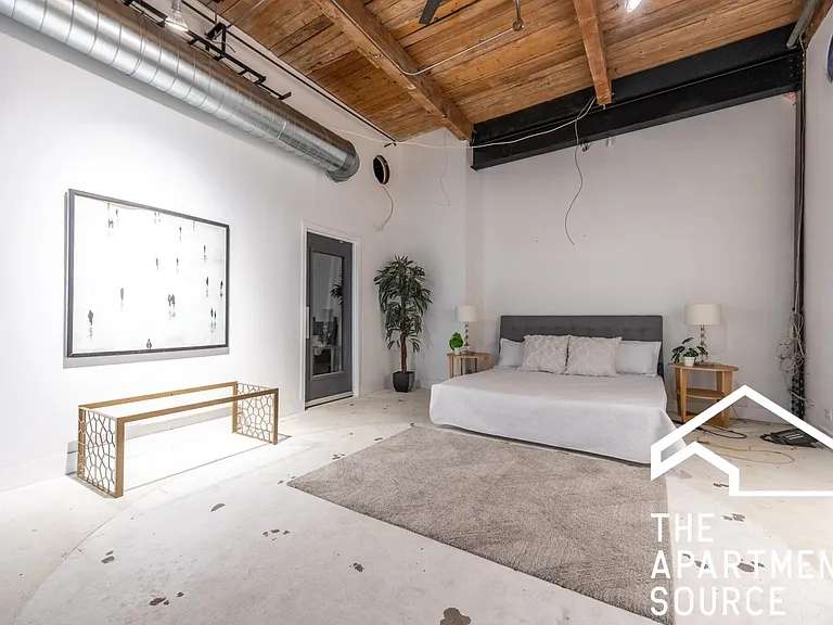 3134 W Carroll Ave #2 — Photo 25