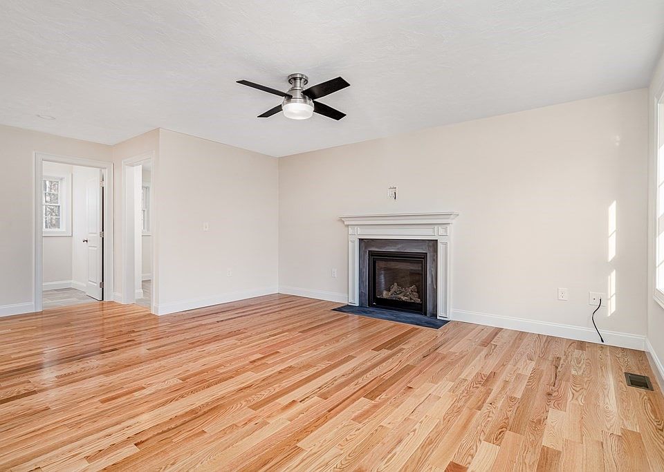 512 Northfield Rd, Lunenburg, MA 01462 Zillow