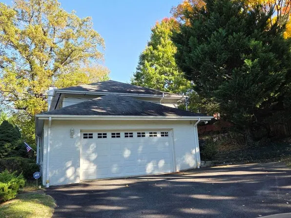 7200 Park Terrace Dr, Alexandria, VA 22307