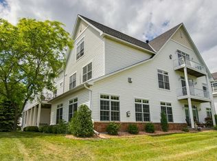 2100 Old School Rd APT 108, Mound, MN 55364