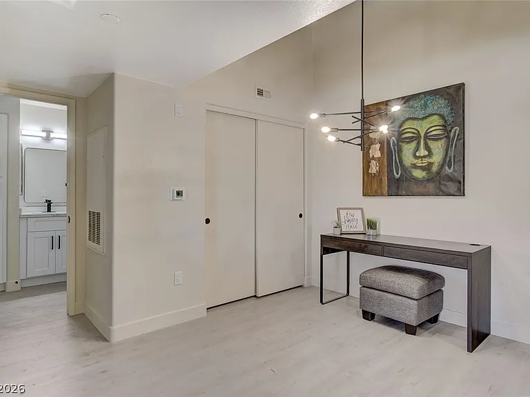 950 Seven Hills Dr #1422 — Photo 16
