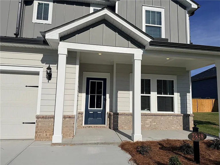 2838 Sweet Red Cir — Photo 1