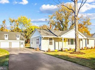 1538 Warfield Rd, Edgewater, MD 21037