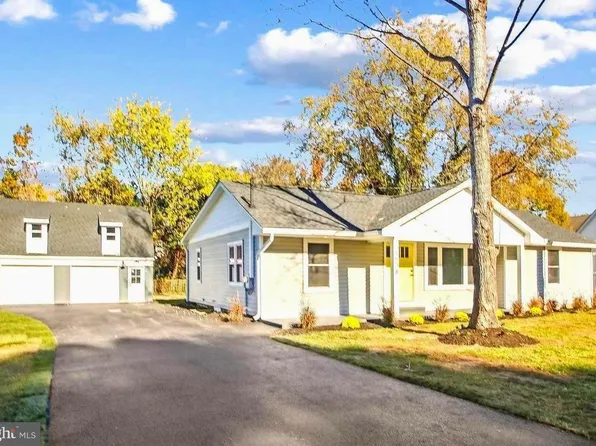 1538 Warfield Rd, Edgewater, MD 21037