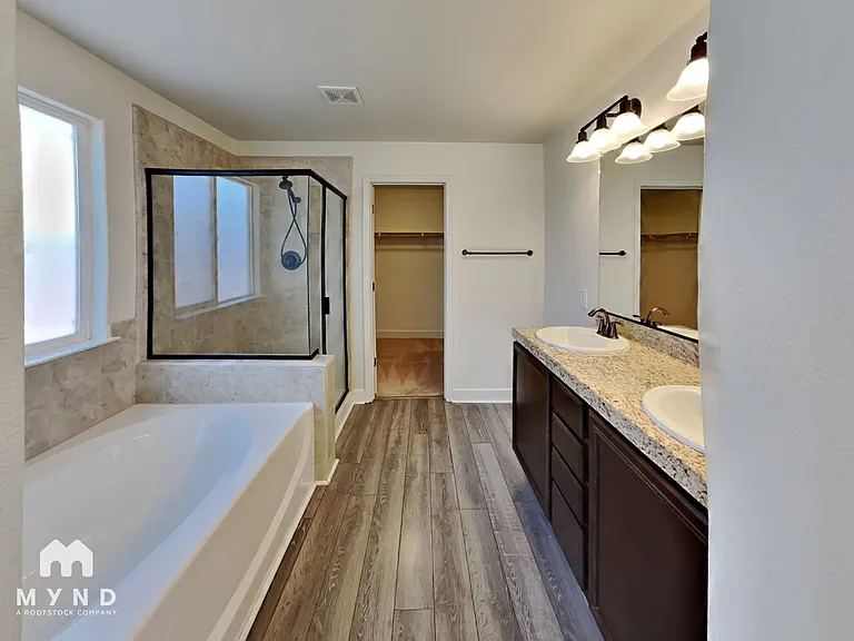 11680 Cervino Dr — Photo 10