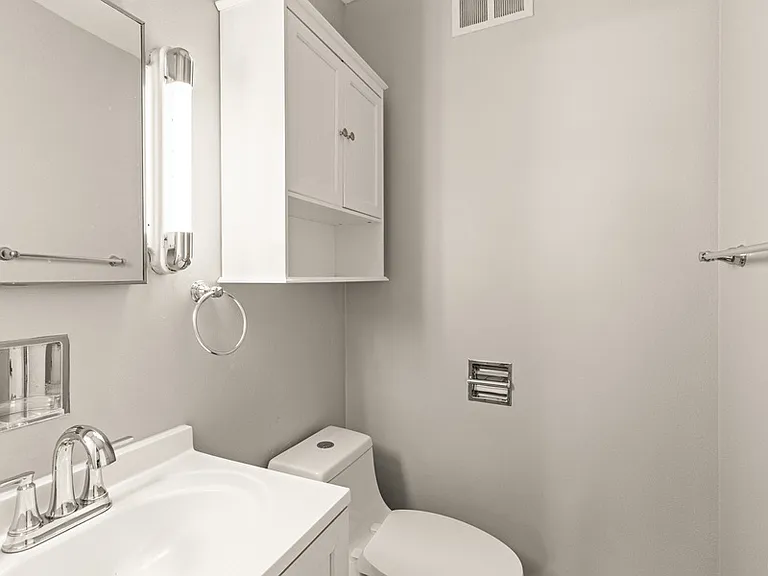 N58W18330 Juniper Ln — Photo 20