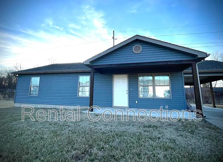 1815 Bridge St — Photo 1