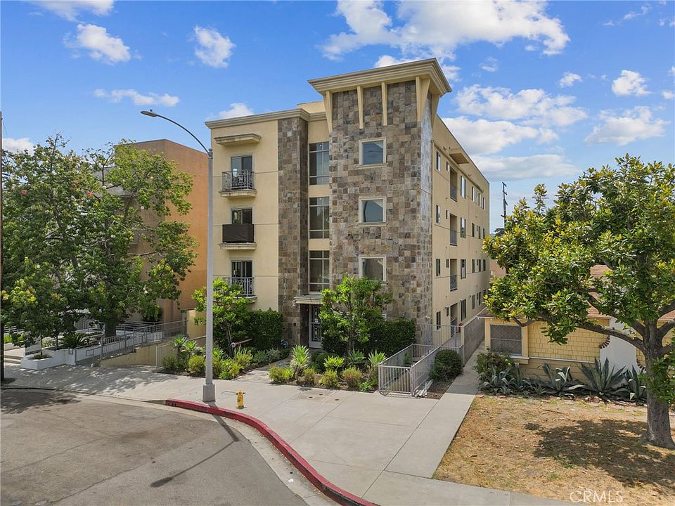 1st image of 10762 Camarillo St #6