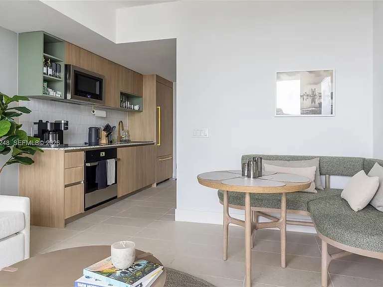 159 NE 6th St #3808 — Photo 9