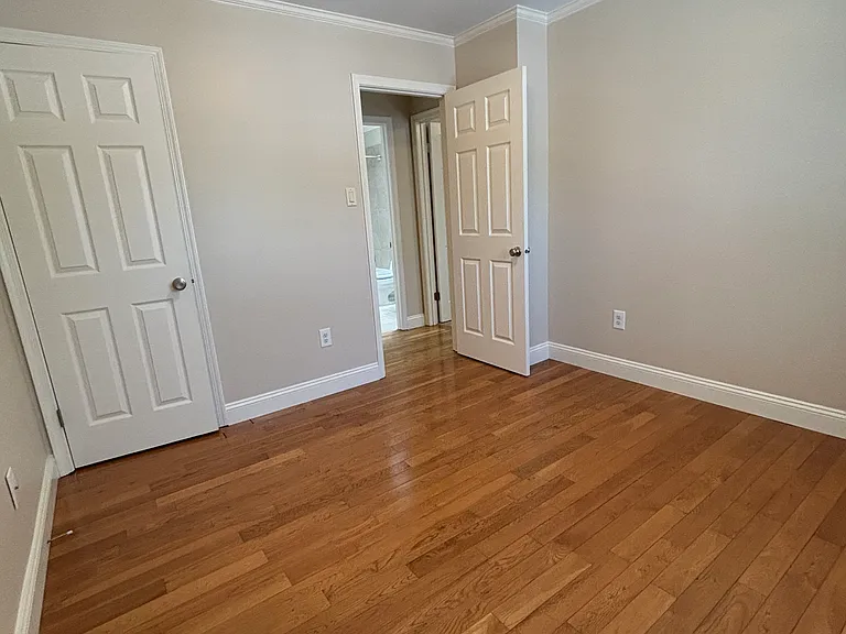10308 College Sq — Photo 17