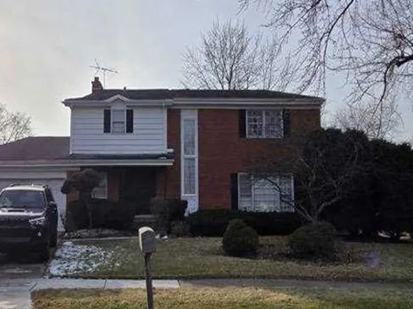 3831 Russett Ct, Northbrook, IL 60062