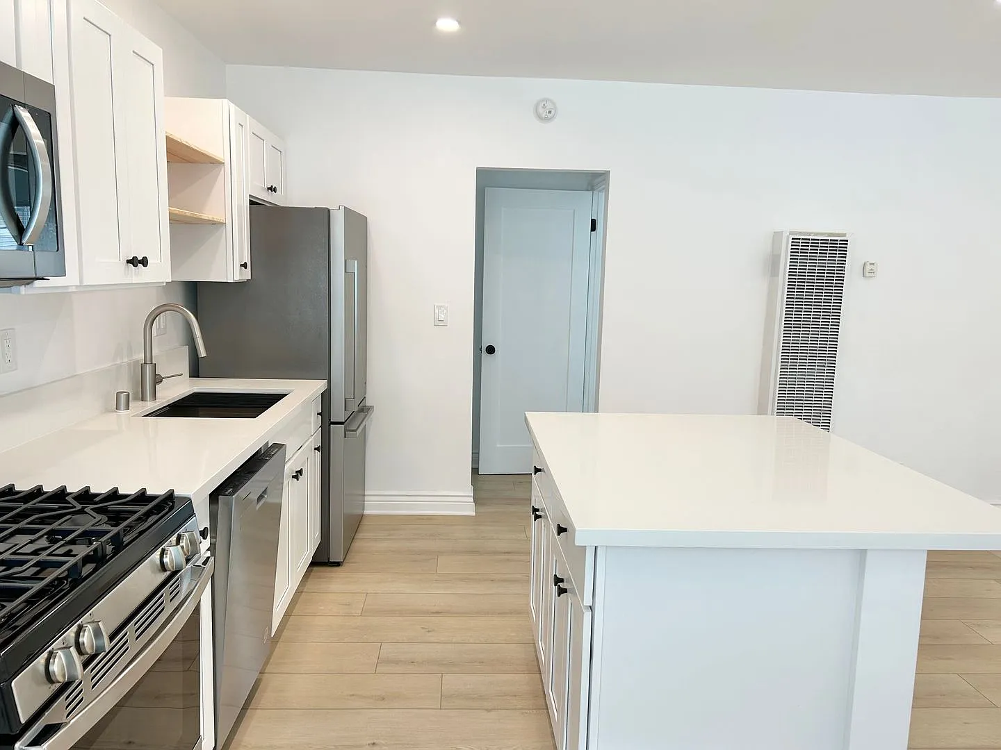 203 Ladera Street — Photo 4