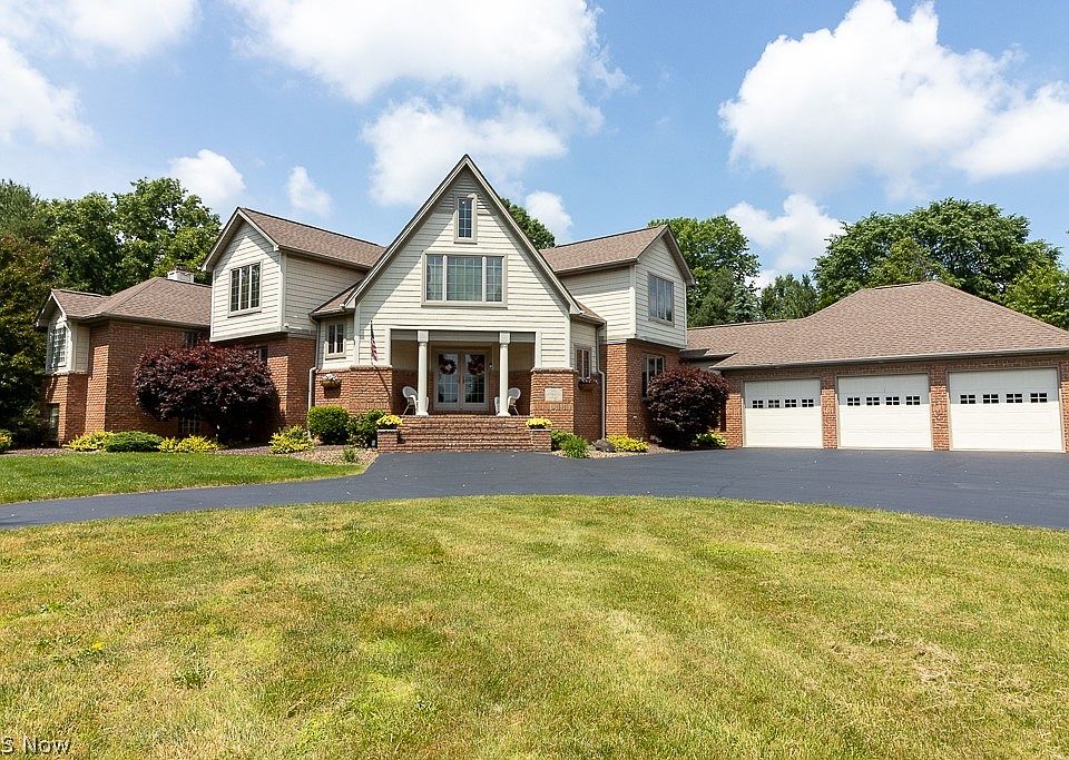8160 Leffingwell Ct, Canfield, OH 44406 Zillow