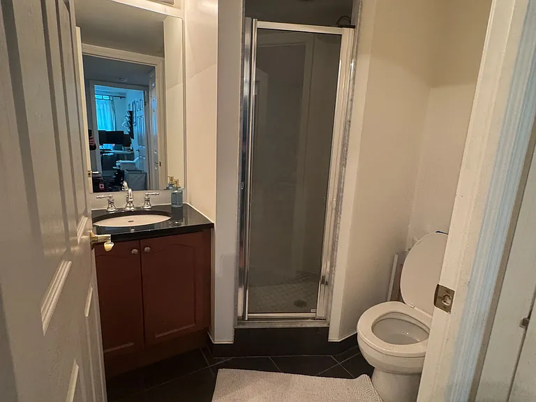 30 Grand Trunk Cres #3806 — Photo 18