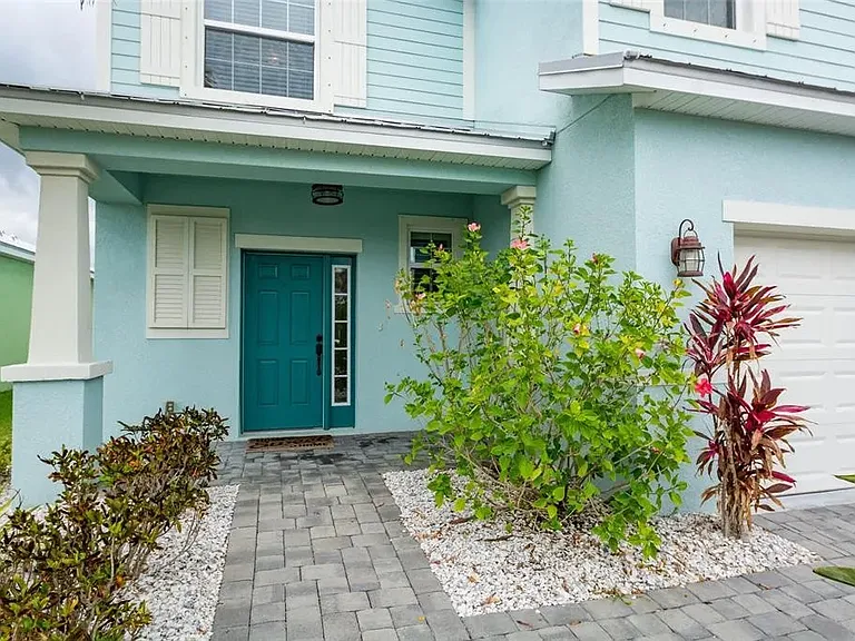 425 Bahama Grande Blvd — Photo 3