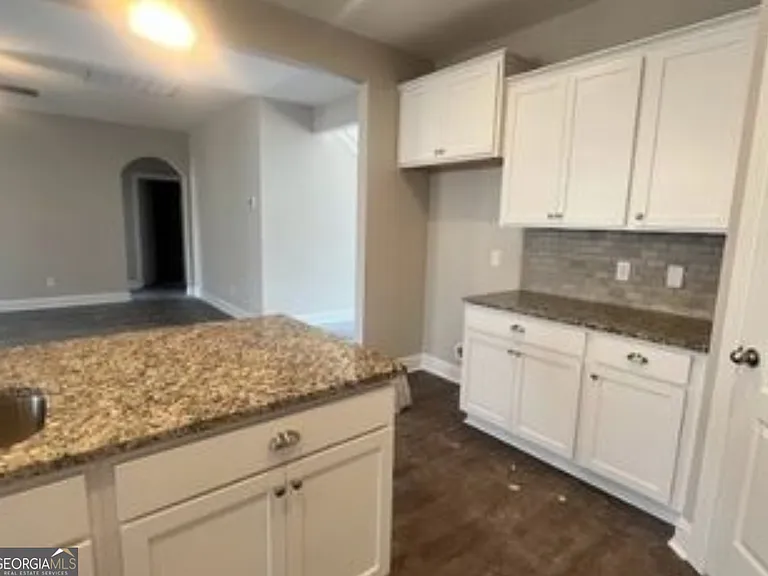 135 Sams Dr — Photo 12
