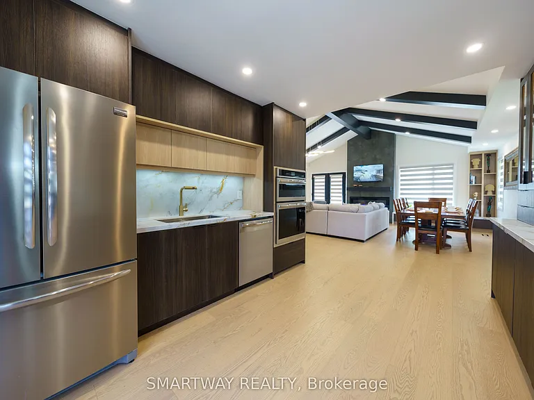 107 Campbell Cres — Photo 25