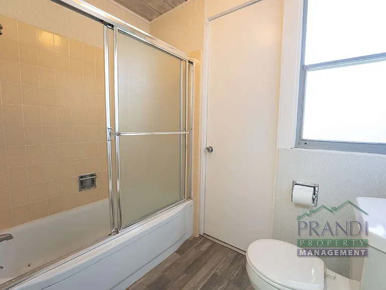 1221 Idylberry Rd — Photo 16