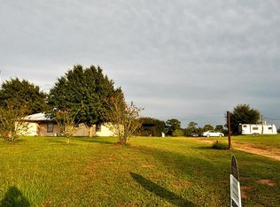 9196 Hoff Rd, Bellville, TX 77418