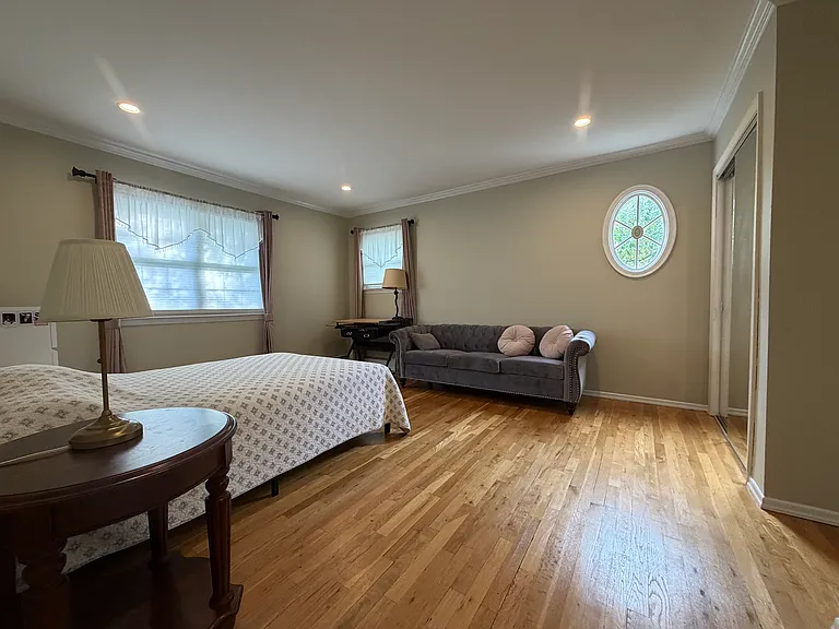 24 Arlington Ave — Photo 18