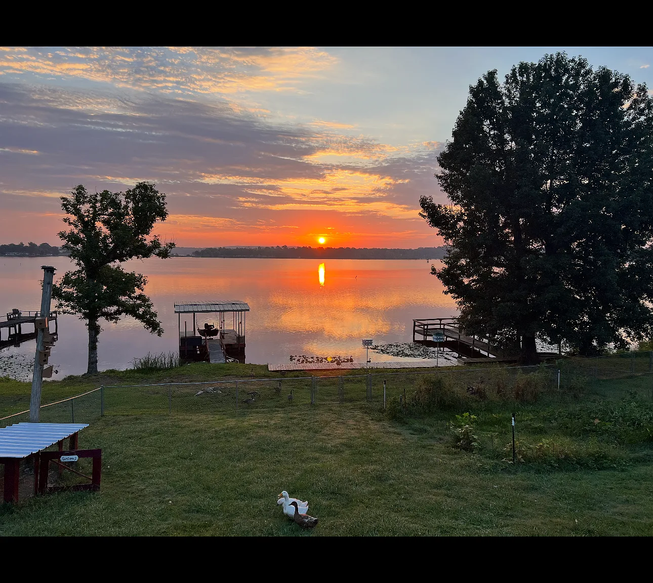 3 bed, 1400 sqft, $1,800 — Photo 1