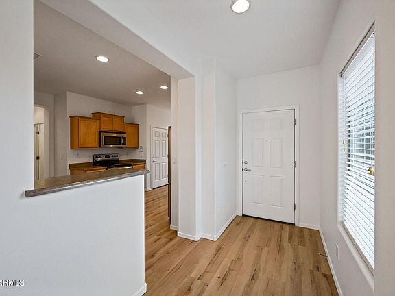 4th image of 26152 W Yukon Dr