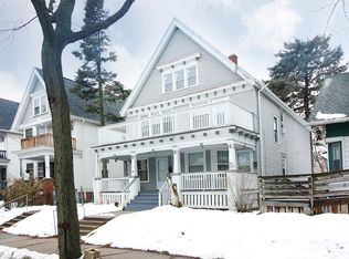 3209 N Palmer St, Milwaukee, WI