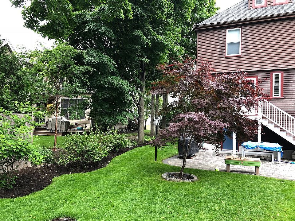 2nd image of 15 Perkins St