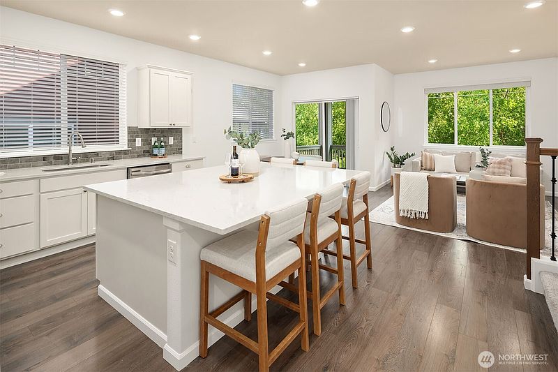 5th image of 6521 SW 31st Avenue