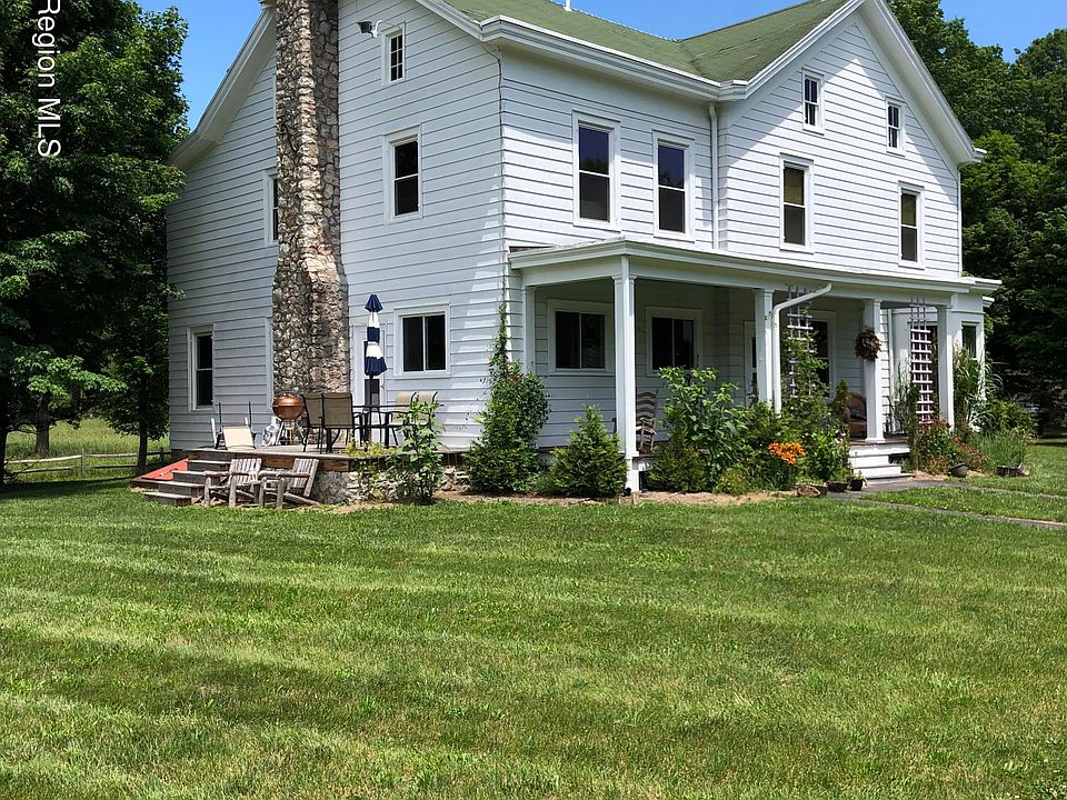 1st image of 181 Huguenot Street