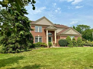 48896 Manhattan Cir, Canton, MI 48188