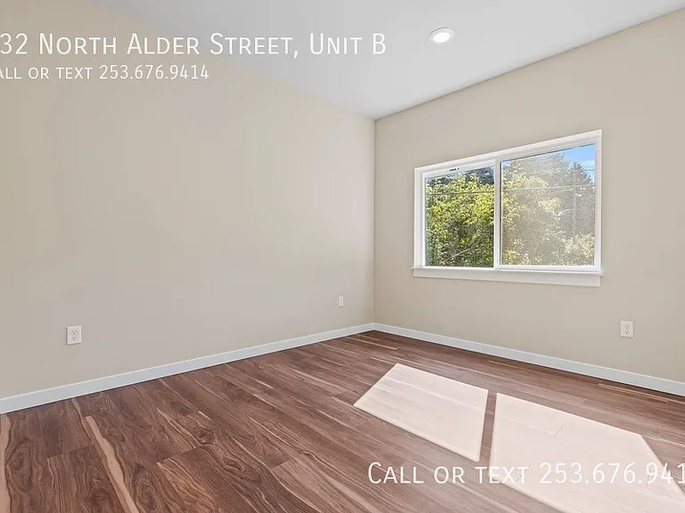932 N Alder St #B — Photo 10