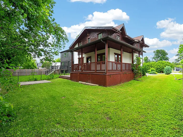 774 Churchill Ln — Photo 41