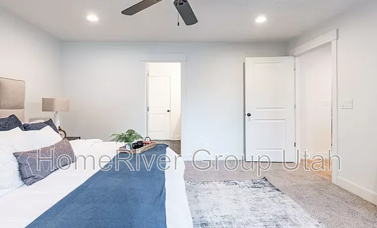 1626 E Downington Ave — Photo 15