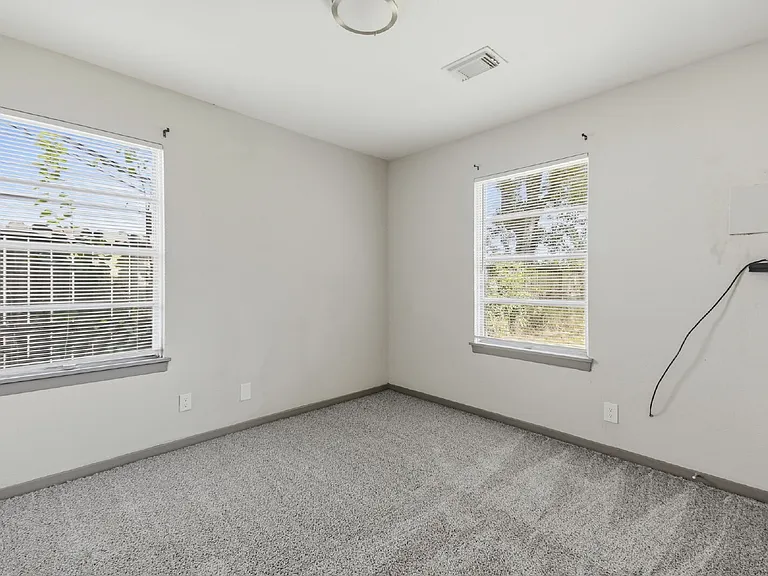 5413 Vae Dr — Photo 5