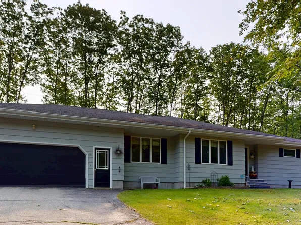 76 Parkview Avenue, Livermore Falls, ME 04254