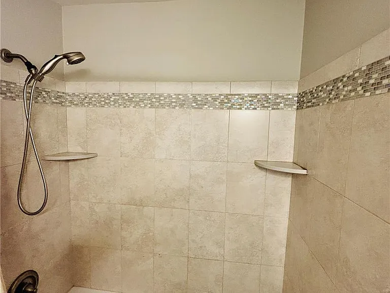 2427 Linksman Ln — Photo 34