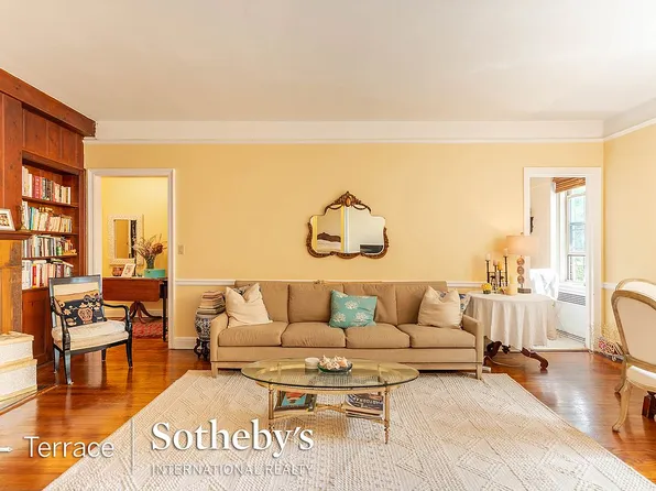 68-10 108th St Unit 2B, Forest Hills, NY 11375