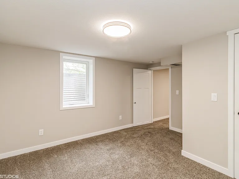 413 SW Westlawn Dr — Photo 14