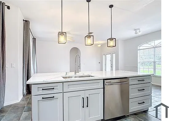 3797 Acorn St — Photo 3