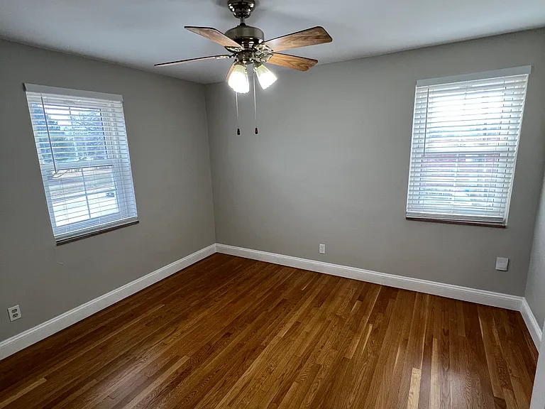 7201 Hampton Ave #2S — Photo 8