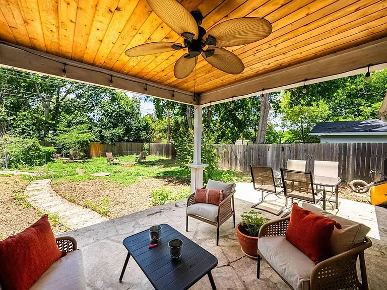 5704 Glenhollow Path — Photo 13