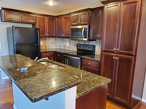 5th image of 3534 Juniper St