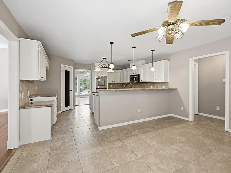 905 Winged Foot Dr — Photo 11