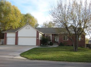 717 W 2nd St, Andover, KS 67002