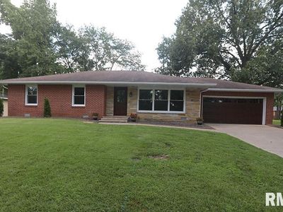 200 Circle Dr, Herrin, IL, 62948