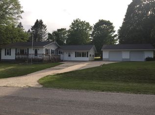 2997 S 204th Ave, Hesperia, MI 49421